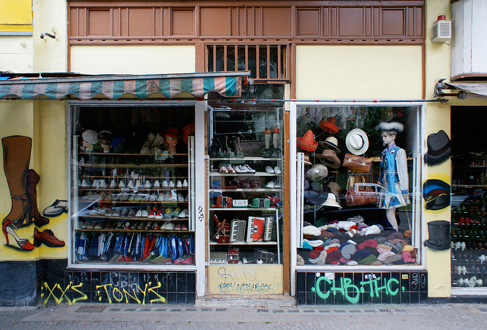 Gerhard Rihl: "Berlin Store Fronts" – Serie "Kreuzberg", Wiener Straße