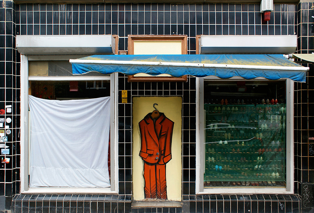 Gerhard Rihl: "Berlin Store Fronts" – Serie "Kreuzberg", Lausitzer Straße